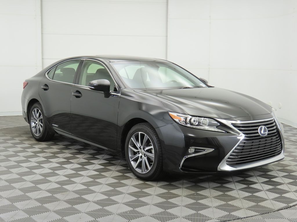 2016 Lexus ES Hybrid 300h 3