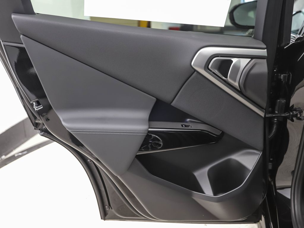 Thumbnail: 2026 BMW X3 - 21