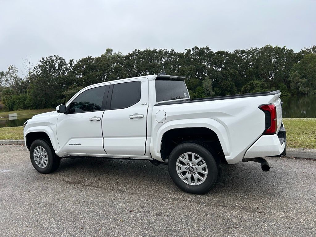 Thumbnail: 2024 Toyota Tacoma - 3