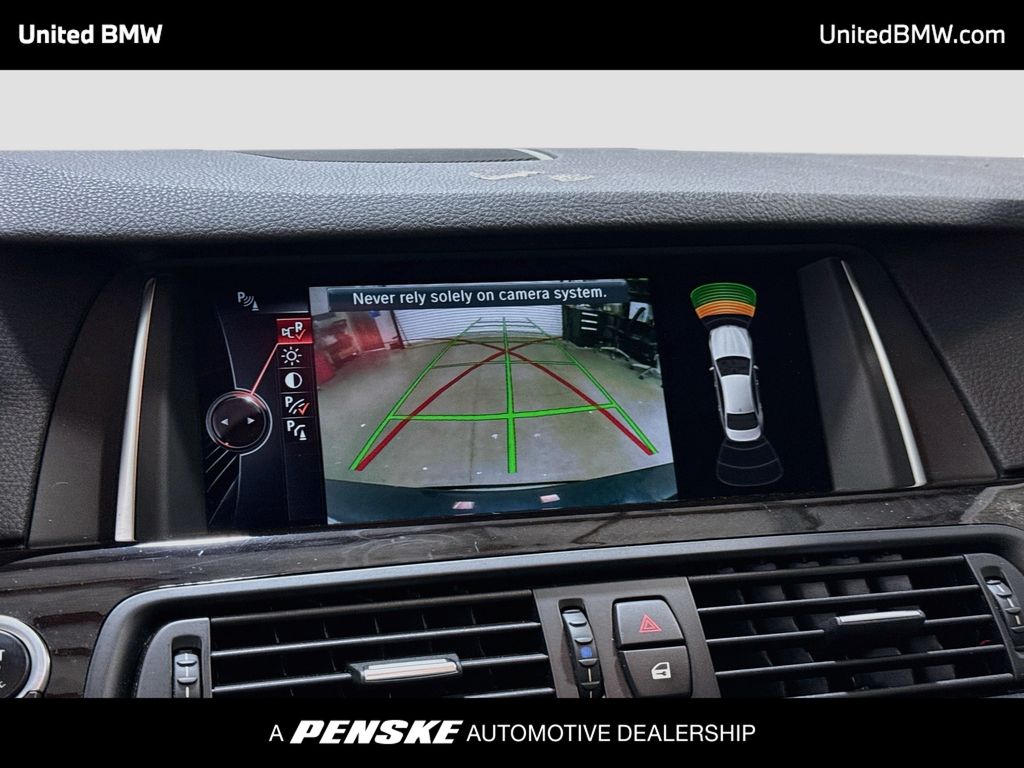 Thumbnail: 2016 BMW 5 Series - 16