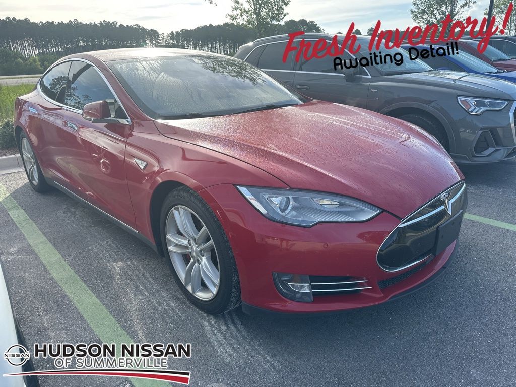 2014 Tesla Model S Hatchback