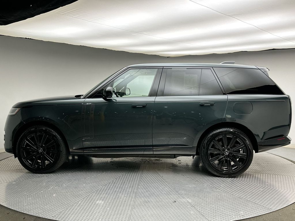 Thumbnail: 2025 Land Rover Range Rover - 10