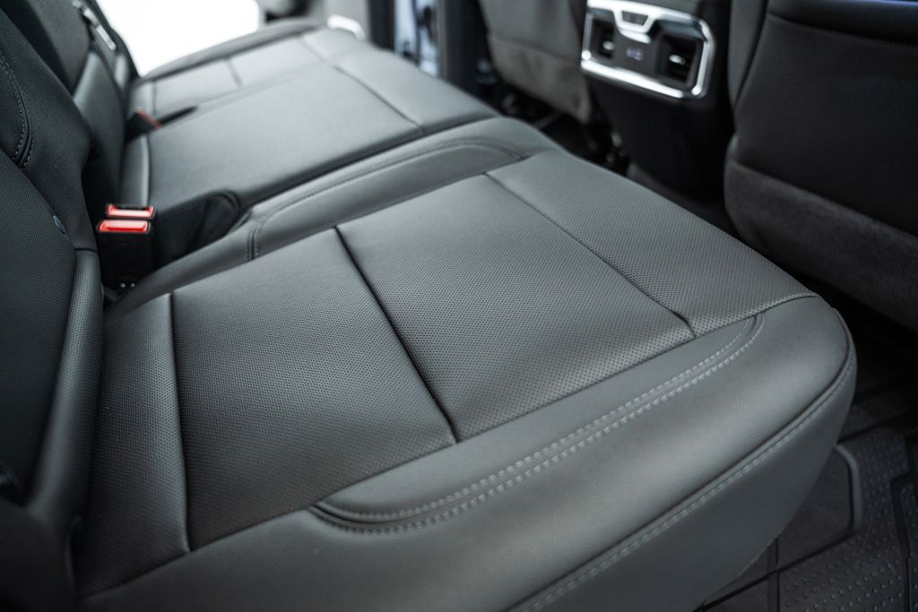 ChevroletSilverado 150035