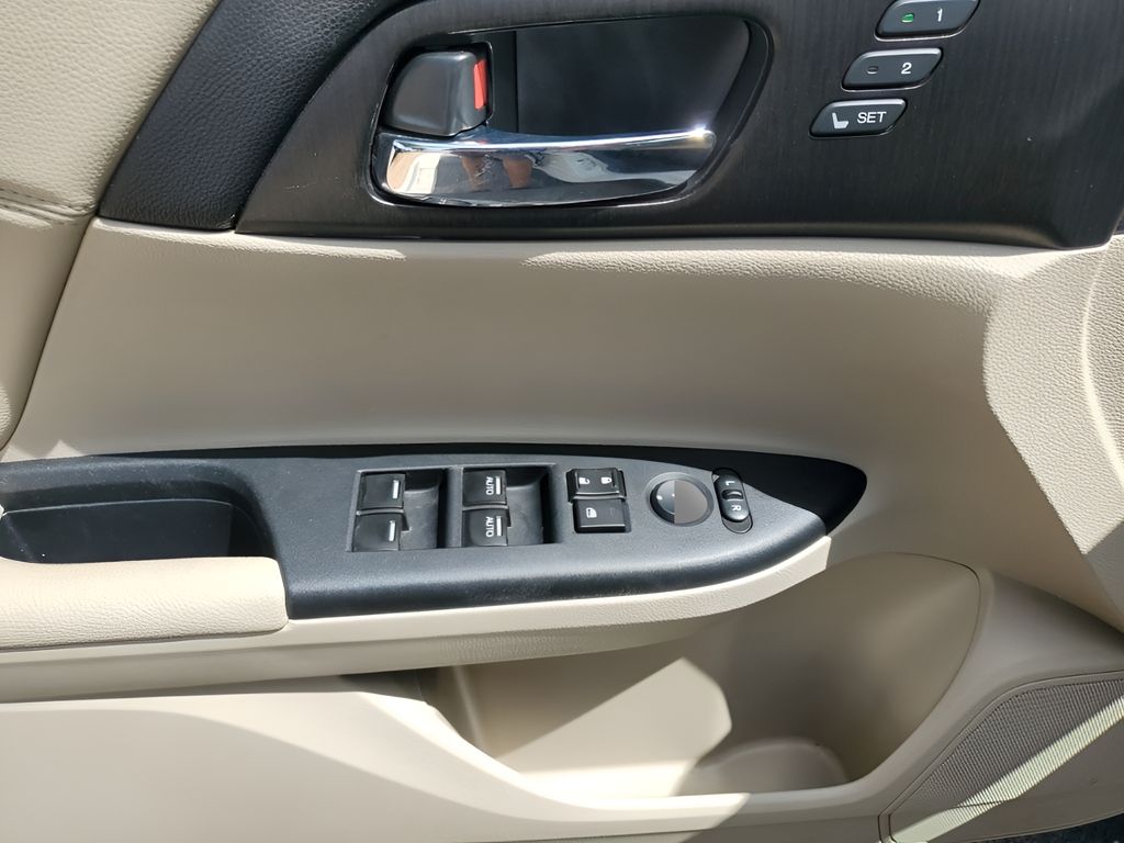 Used Car 2014 Honda Accord Hybrid  Ex-l For Sale Under $15,000 In Austin, Texas