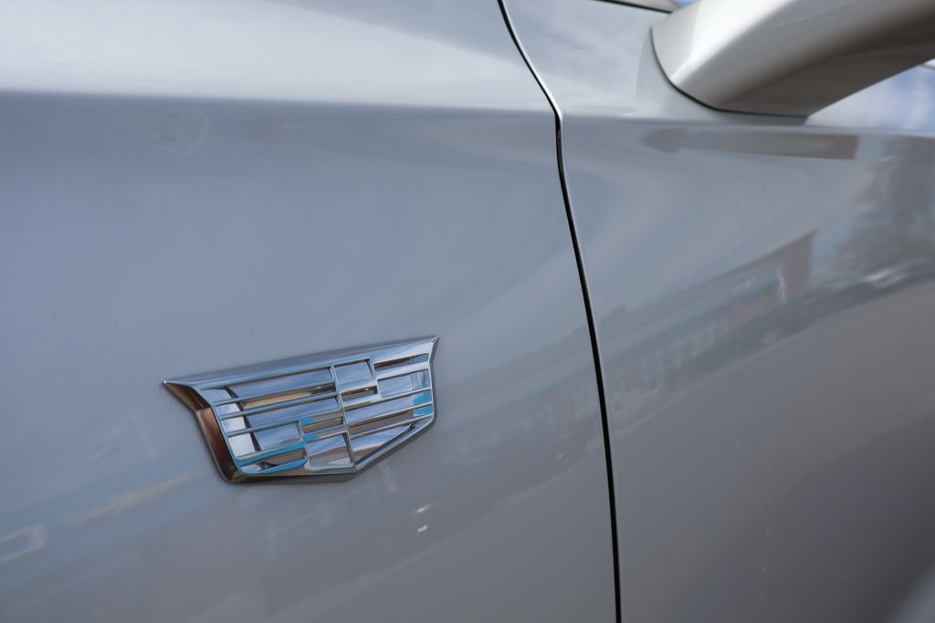2022 Cadillac XT6 Premium Luxury photo