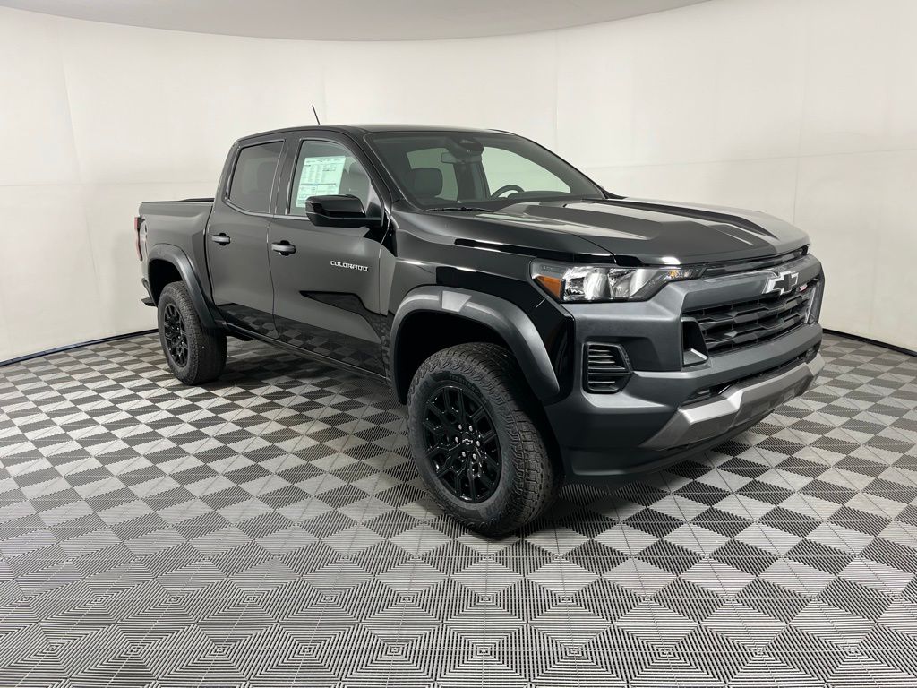 Thumbnail: 2026 Chevrolet Colorado - 6