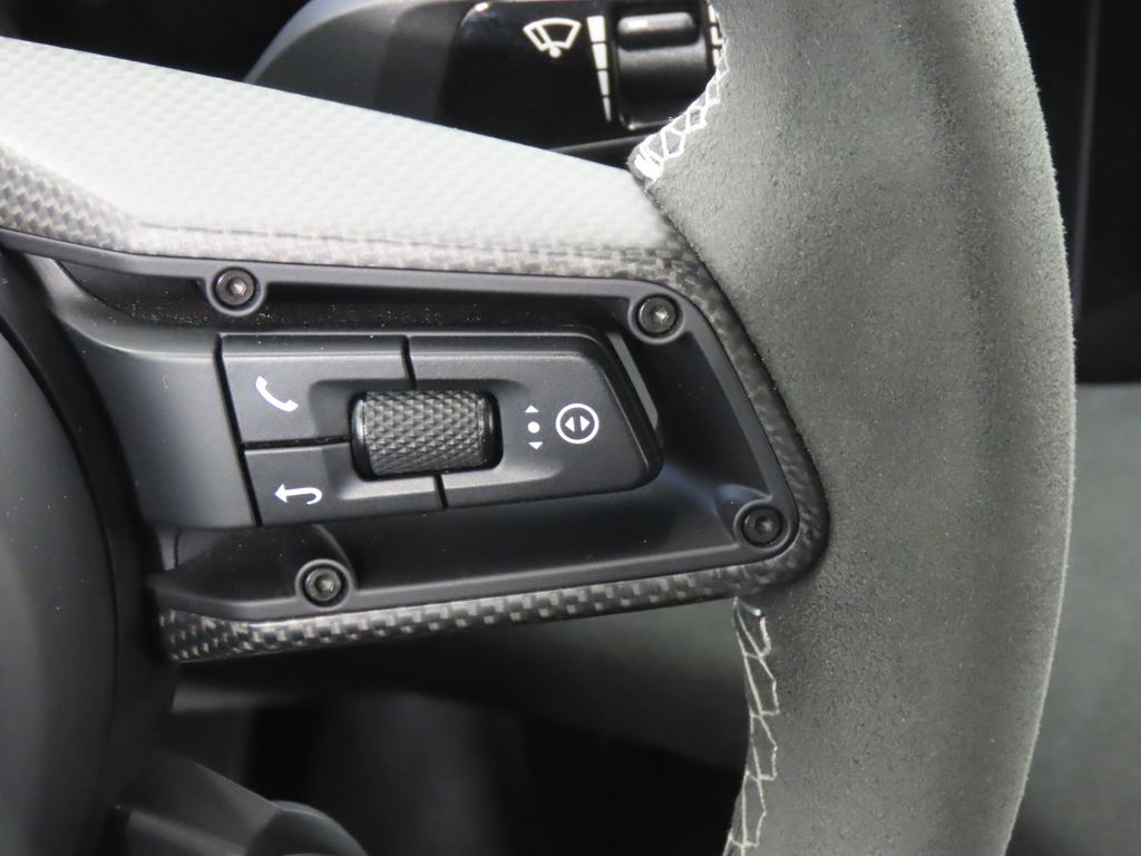 Thumbnail: 2022 Porsche Taycan - 20