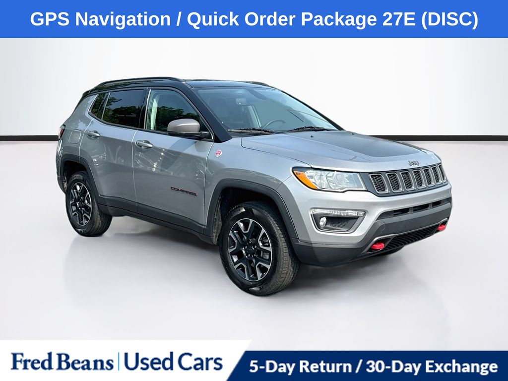 Billet Silver Metallic Clearcoat 2019 Jeep Compass SUV / Crossover Four-Wheel Drive 9-Speed Automatic
