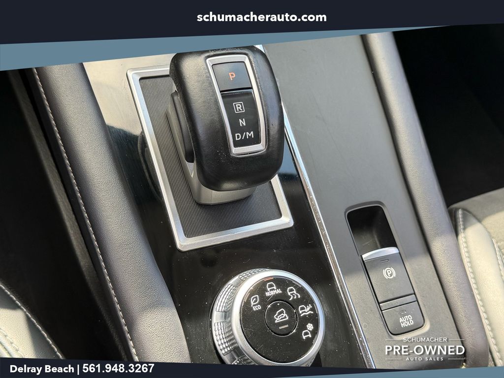 used 2024 Mitsubishi Outlander car, priced at $23,598