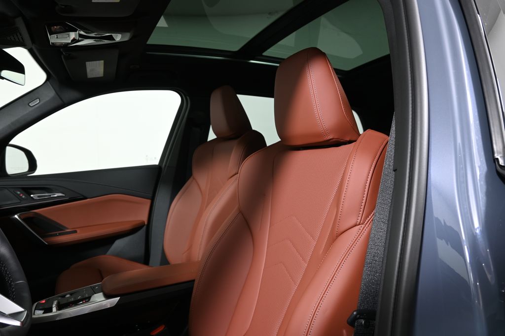Thumbnail: 2026 BMW X1 - 16