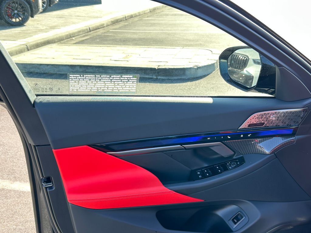 Thumbnail: 2026 BMW M5 - 11