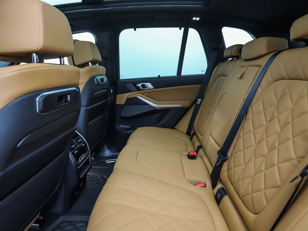 Thumbnail: 2026 BMW X5 - 22