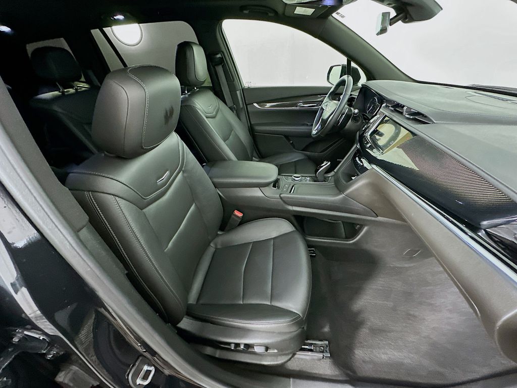 2020 Cadillac XT6 Sport 28