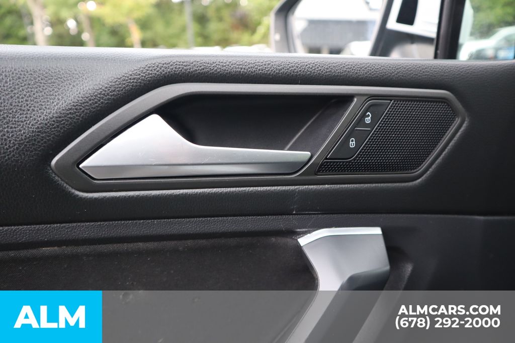 2020 Volkswagen Tiguan S photo 14