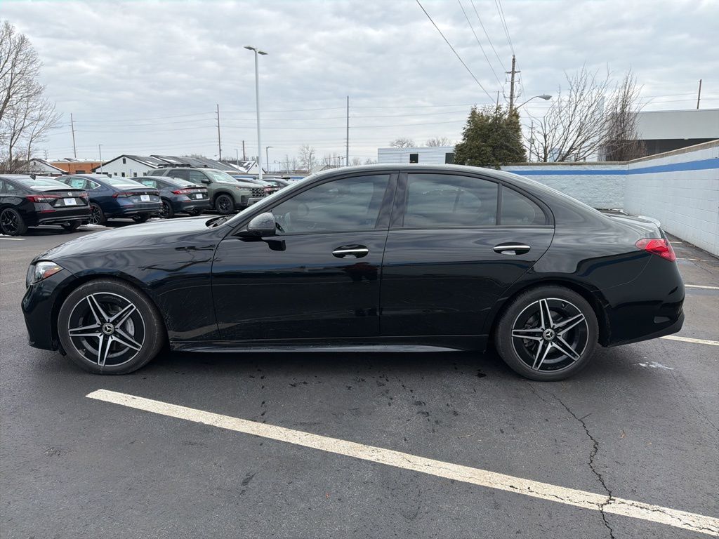 Thumbnail: 2023 Mercedes-Benz C-Class - 2