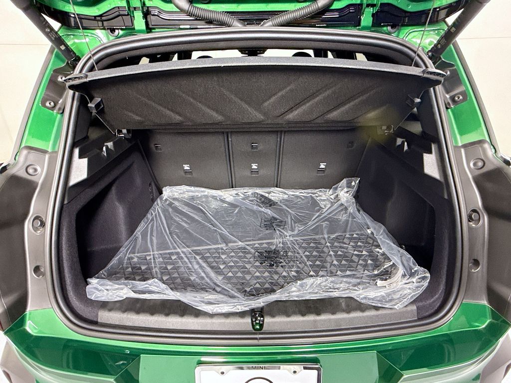 Thumbnail: 2027 MINI Cooper Countryman - 28