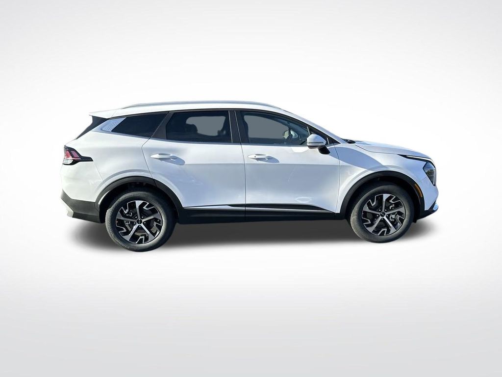2025 Kia Sportage EX photo