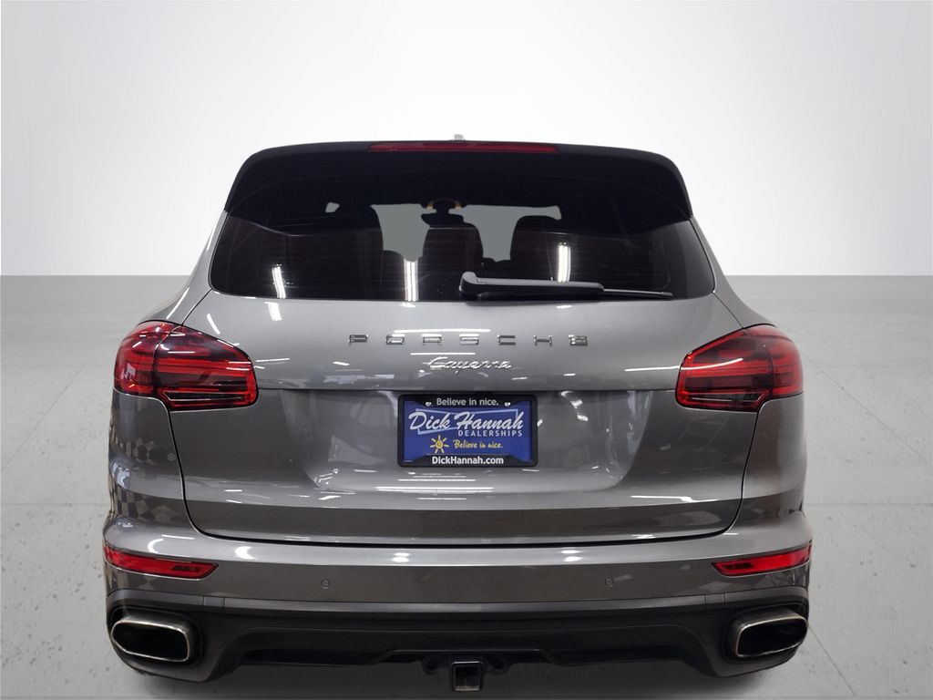 2017 Porsche Cayenne Base