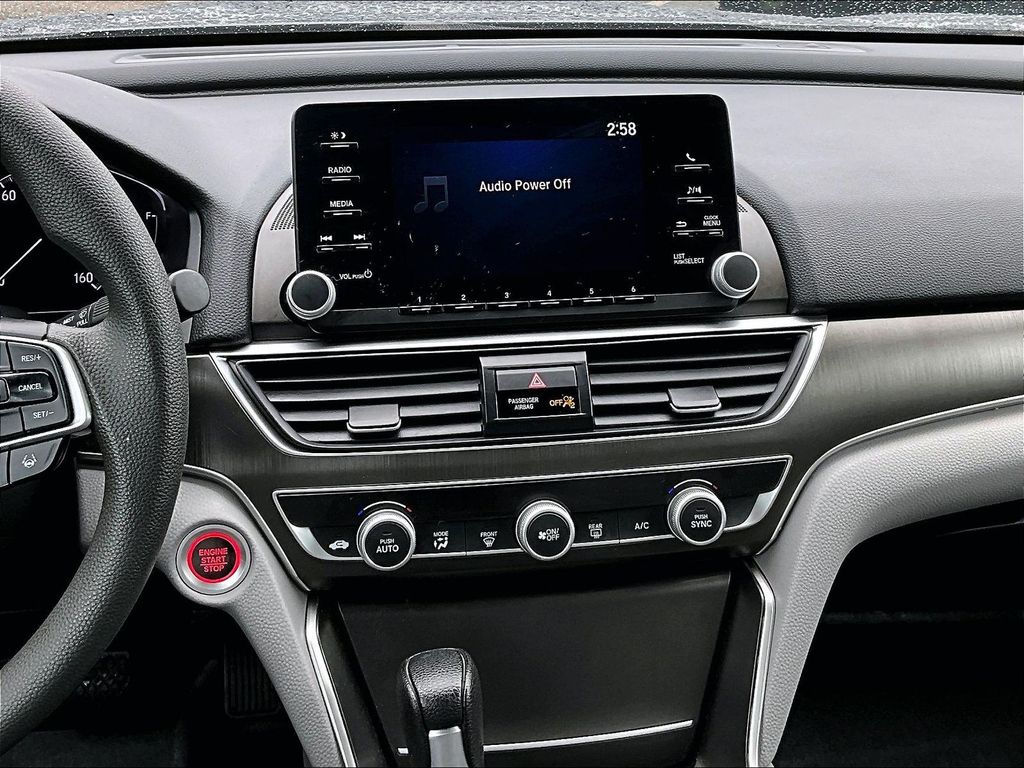 2020 Honda Accord — photo 18