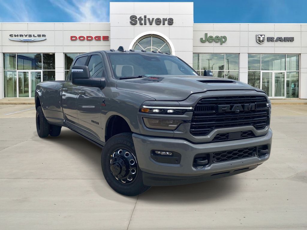 Ceramic Gray Clearcoat 2026 RAM 3500 Laramie Crew Cab LB DRW 4WD Pickup Truck Four-Wheel Drive 8-Speed Automatic