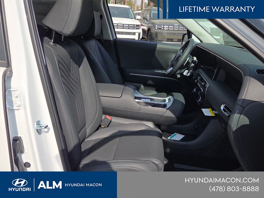 New 2026 White HYUNDAI SEL Premium image 19