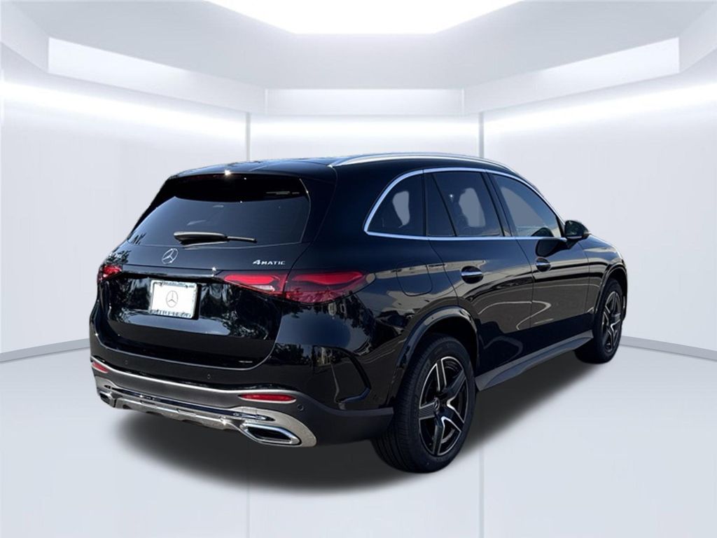 Thumbnail: 2027 Mercedes-Benz GLC - 5