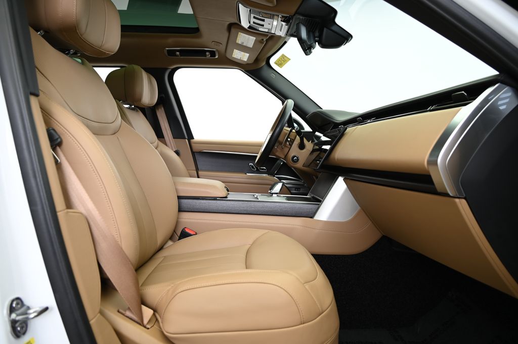 2025 Land Rover Range Rover Autobiography 29
