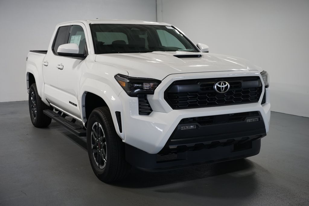 Thumbnail: 2025 Toyota Tacoma - 3