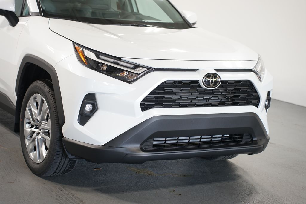 Thumbnail: 2025 Toyota RAV4 - 4