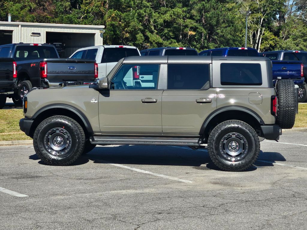 2025 Ford Bronco Outer Banks Gray at Walterboro Ford