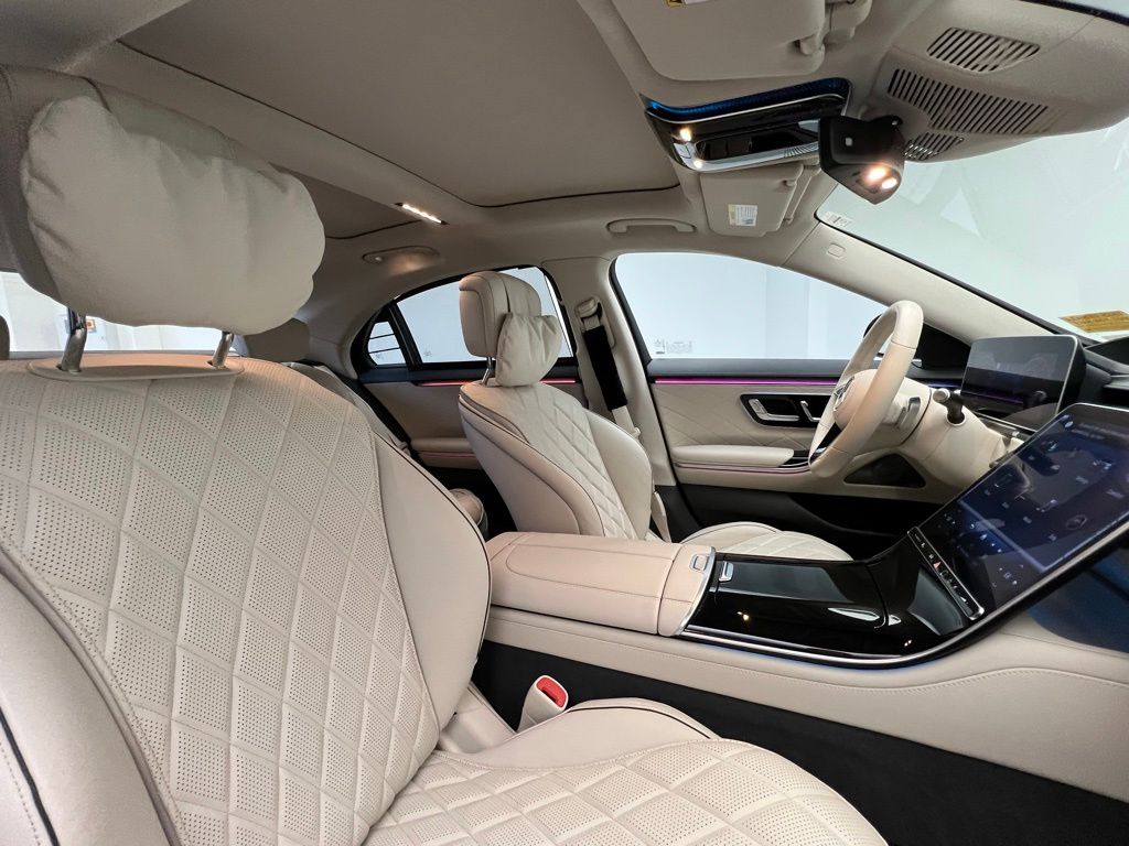 Thumbnail: 2024 Mercedes-Benz S-Class - 19