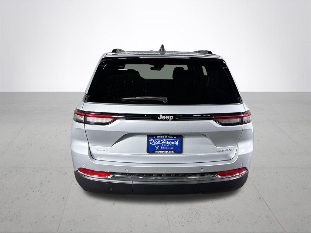 2026 Jeep Grand Cherokee Laredo X