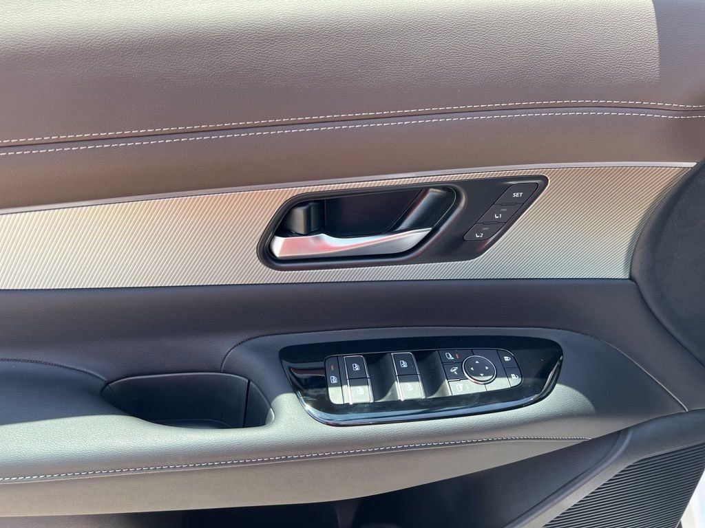 2025 Everest White Pearl Tricoat Nissan Murano Platinum AWD SUV
