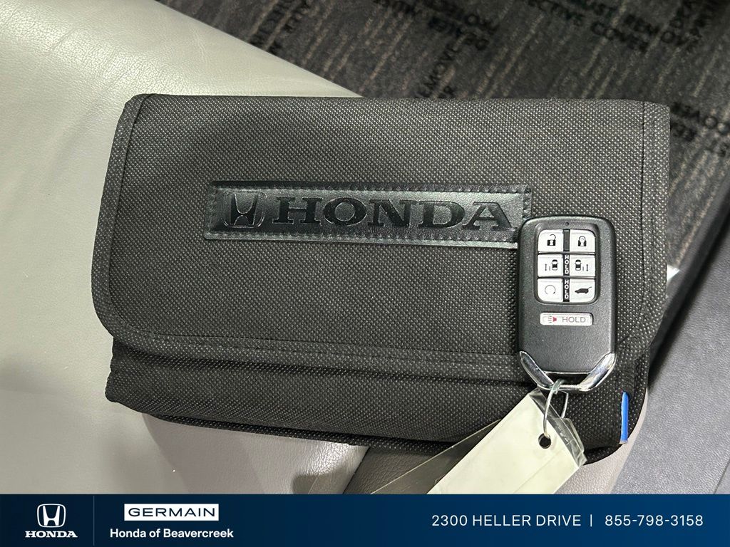 Used 2024 Gray Honda Touring image 30