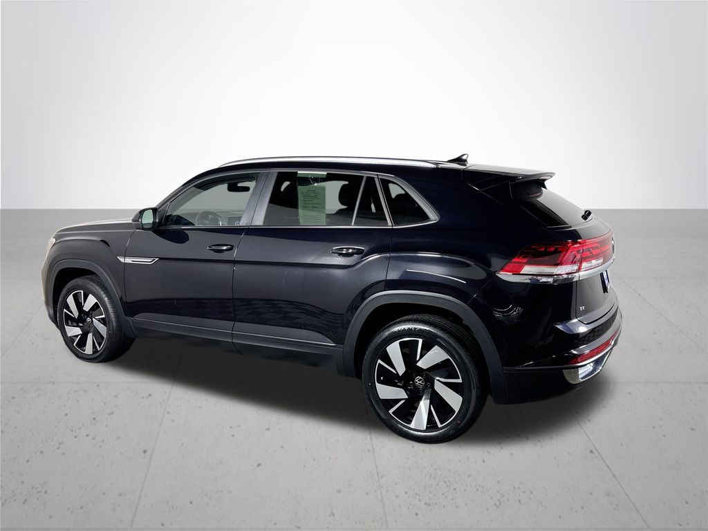 2025 Volkswagen Atlas Cross Sport 2.0T SE w/Technology