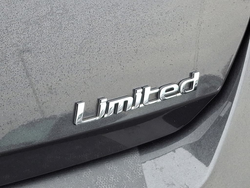 Thumbnail: 2023 Hyundai Elantra - 32