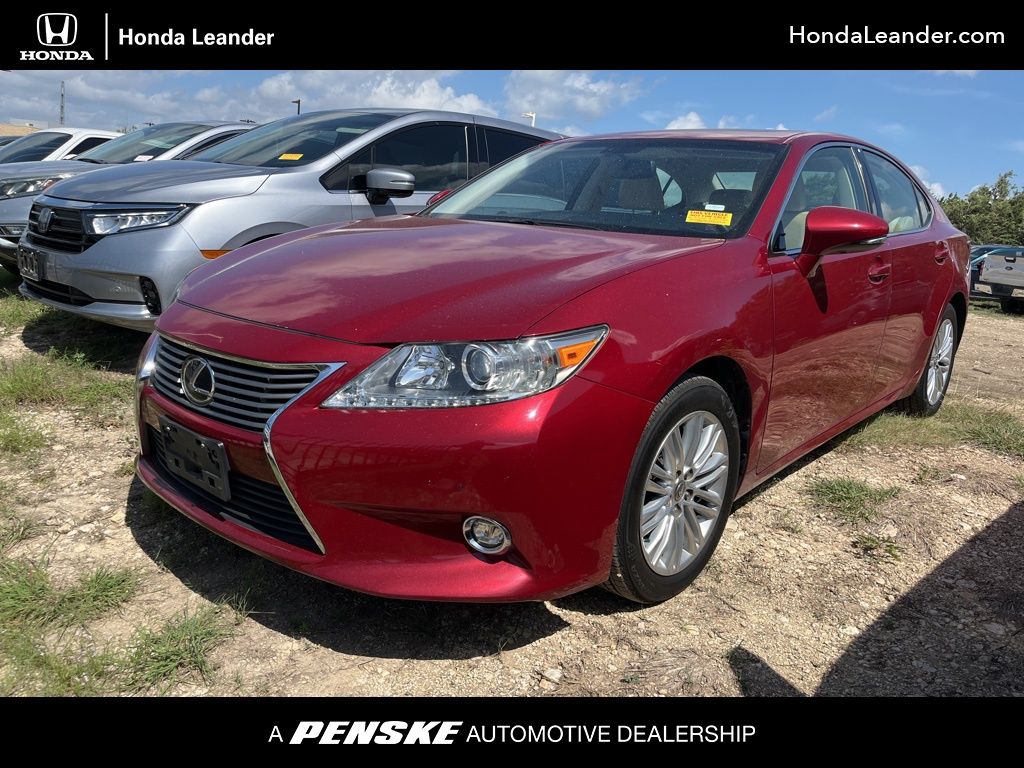 Thumbnail: 2014 Lexus ES - 1