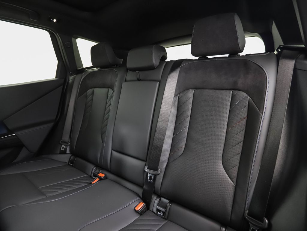 Thumbnail: 2026 BMW X3 - 23