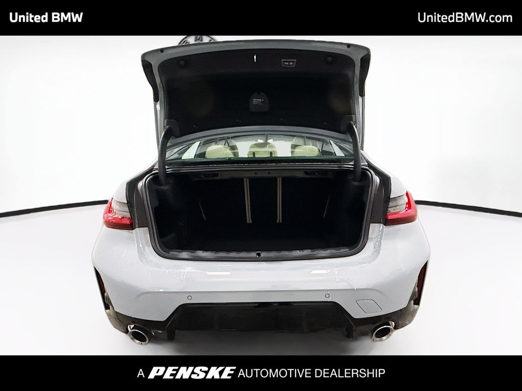 Thumbnail: 2025 BMW 3 Series - 14