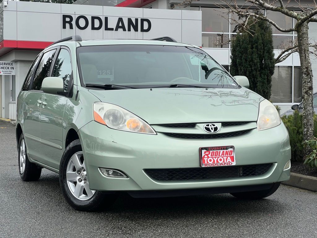 2008 Toyota Sienna XLE