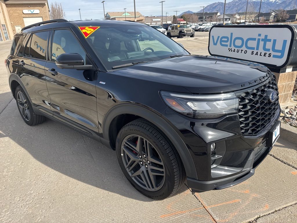 2025 Ford Explorer ST-Line AWD