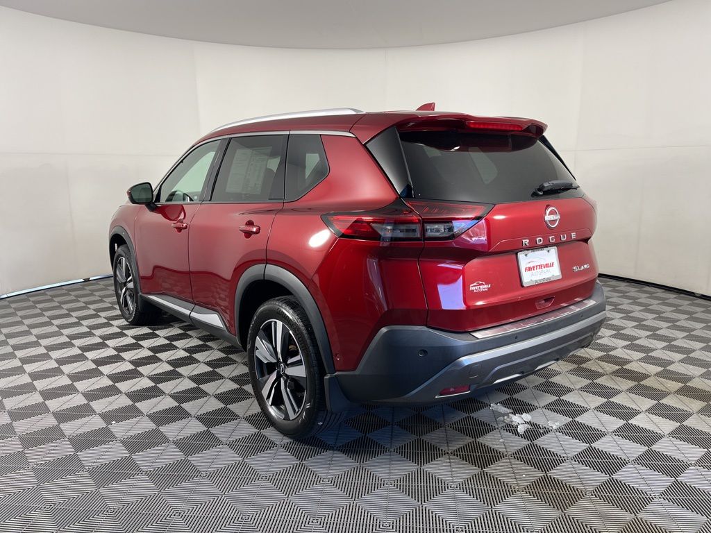 Thumbnail: 2023 Nissan Rogue - 3