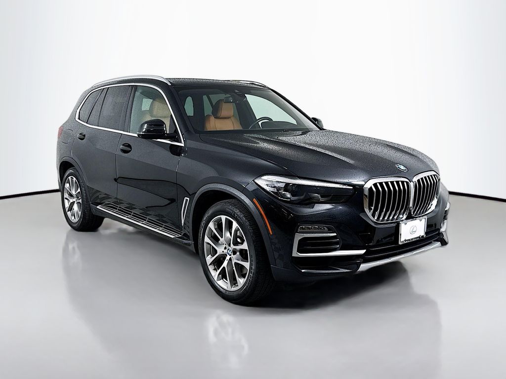 Thumbnail: 2021 BMW X5 - 3