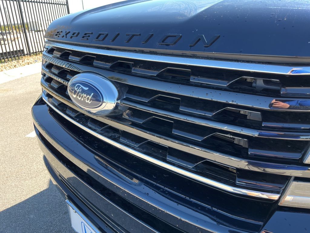 Thumbnail: 2021 Ford Expedition MAX - 14