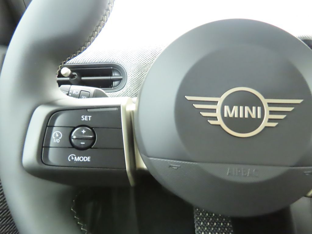 Thumbnail: 2026 MINI Cooper - 12