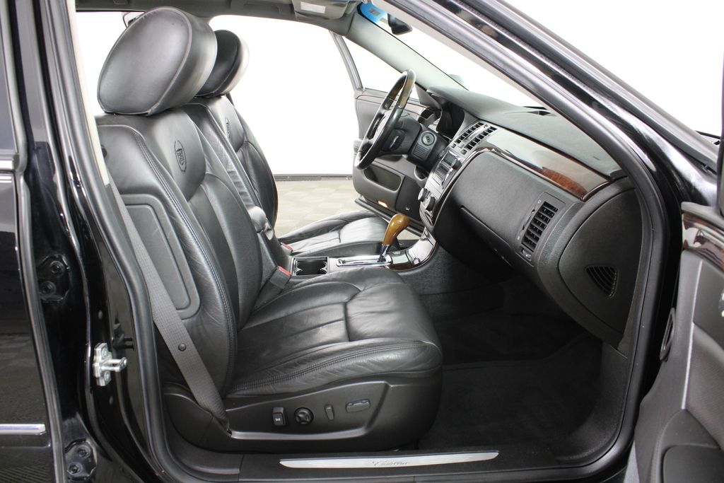 Used 2009 Cadillac DTS for sale in 