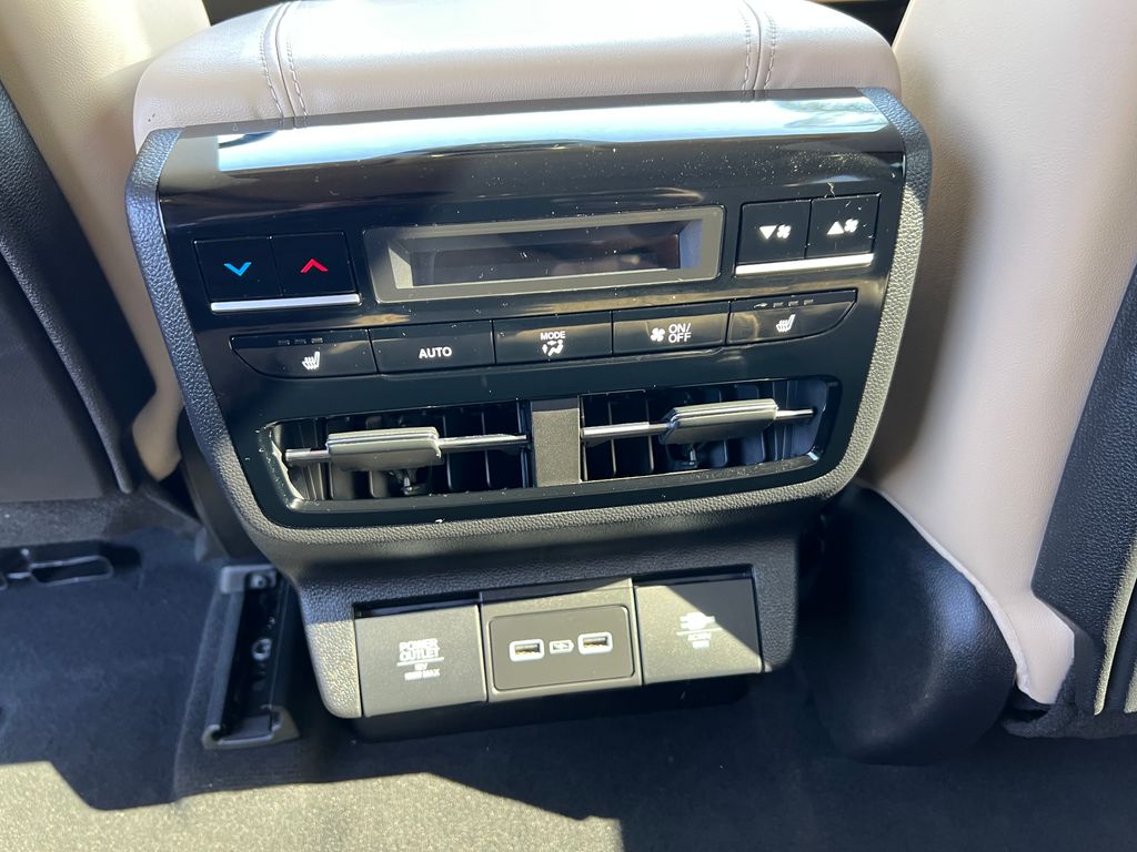 Thumbnail: 2023 Acura MDX - 31