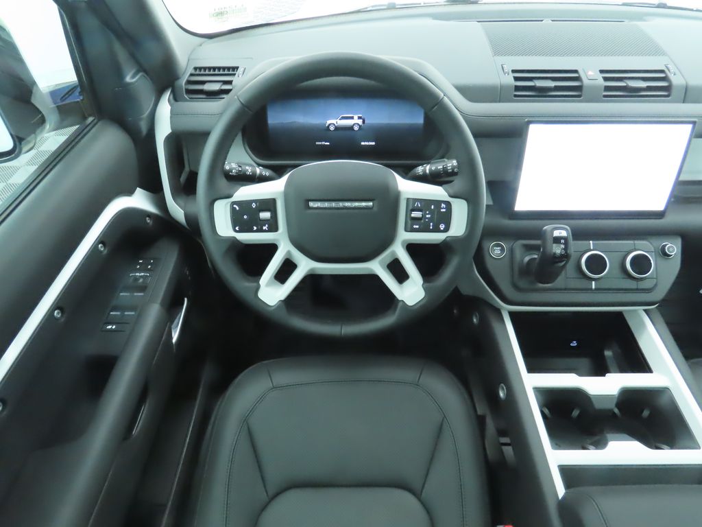 2025 Land Rover Defender 110 11