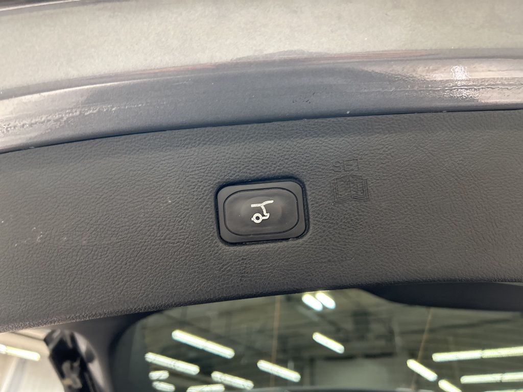 used 2024 Ford Edge car, priced at $25,990