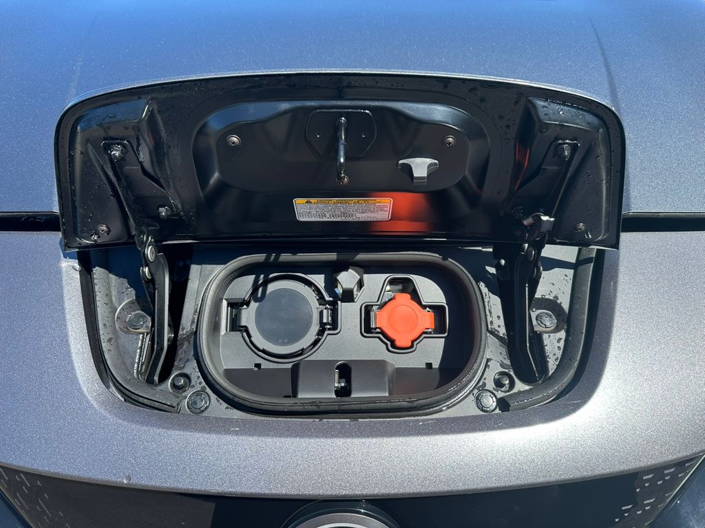 2025 Nissan Leaf SV Plus